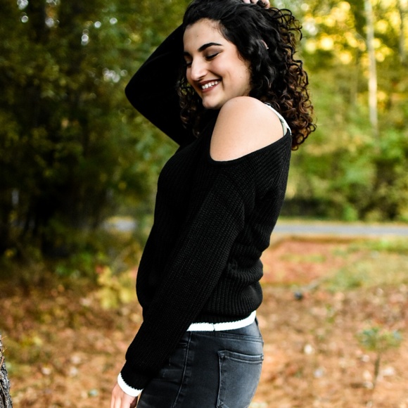 VARSITY VIBES STRIPED V NECK SWEATER (BLACK) - Picture 2 of 8